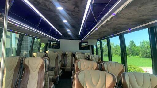 Chevy Ecoach 38